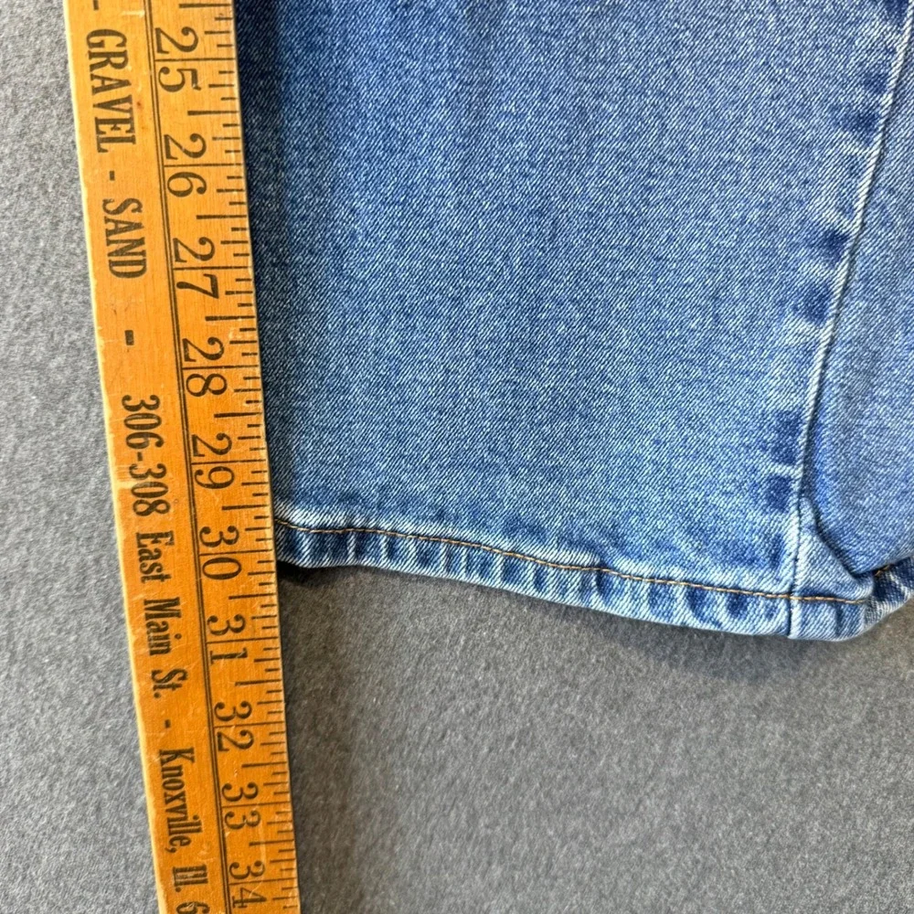 Levis 505 Regular Fit Jeans Mens 42x30 Medium Wash Blue Straight Leg Denim